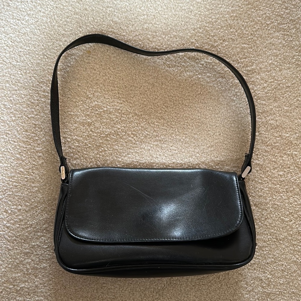 Liz Claiborne leather handbag vintage!!